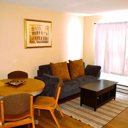 Urban Oasis Apartment Grand Forks Ngoại thất bức ảnh